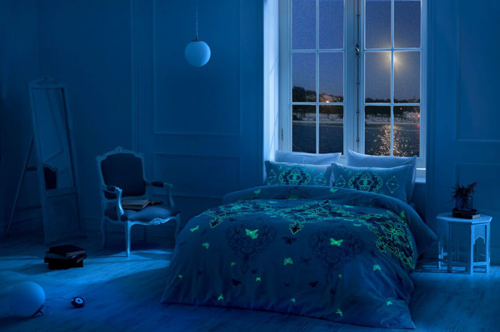 Fluorescentna saten dupla posteljina koja sija u mraku Ruby V2 Gri - dodatni pogled