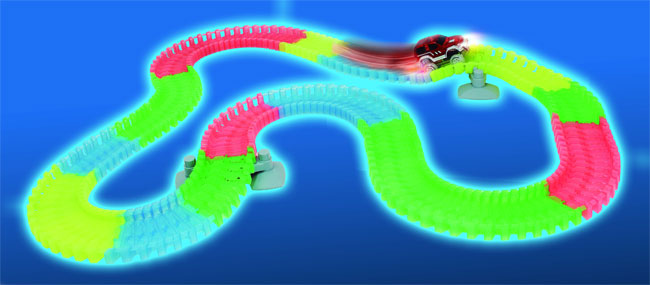 Fantastična auto staza koja svetli - dodatni pogled