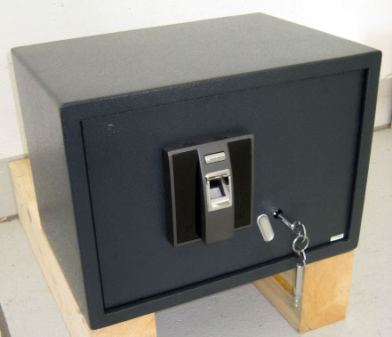 Kućni Sef Koji Se Otvara Očitavanjem Otiska Prsta ili Ključem SFT-25EFD - dodatni pogled