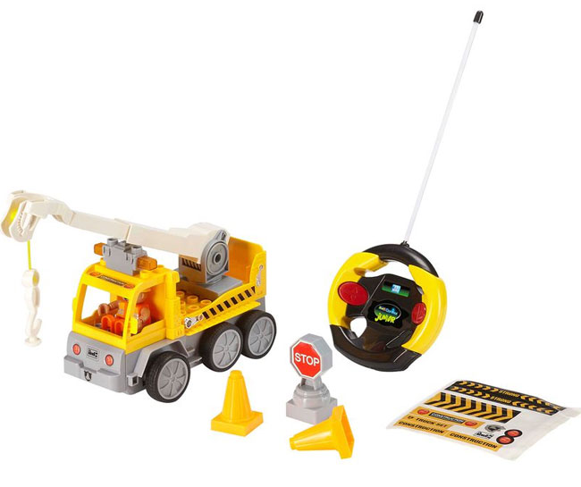 Revell Kamion Kran sa daljinskim upravljanjem RV23002 - dodatni pogled