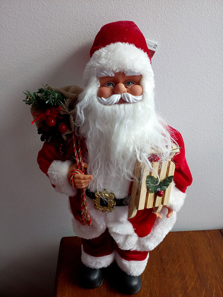 Deda Mraz Sa Sankama 43 cm - dodatni pogled