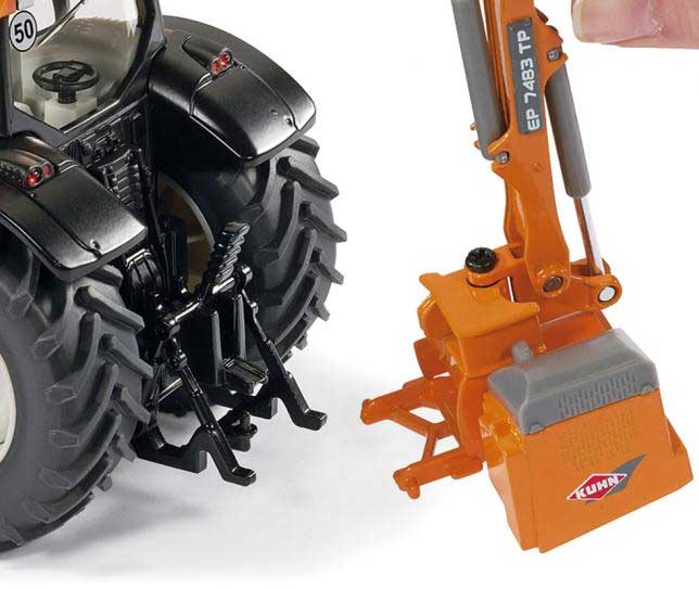 Siku model Traktor sa Kuhn kosilicom 3659 - dodatni pogled