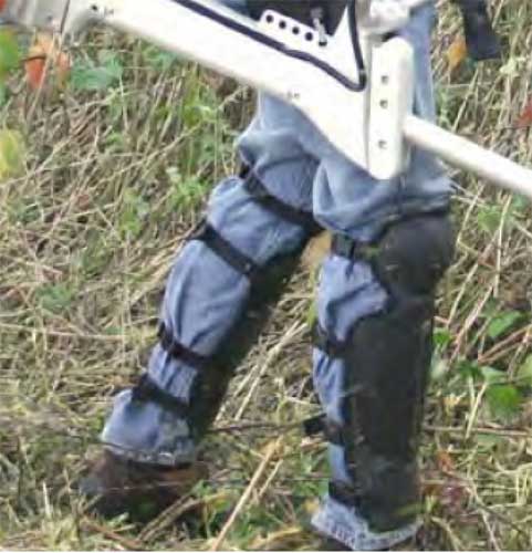 Oregon Štitnici za noge pri radu sa trimerom 031289 - dodatni pogled