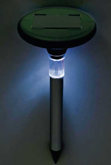 Rasterivač krtica sa solarnom lampom VKS04 - dodatni pogled