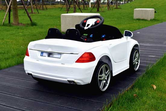 Dečiji automobil na akumulator 232 beli - dodatni pogled