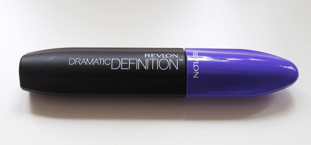 Revlon Dramatic definition maskara crna - dodatni pogled
