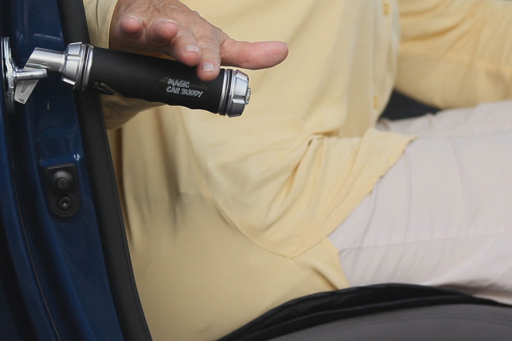 Magični pomagač za lako izlaženje iz automobila - dodatni pogled