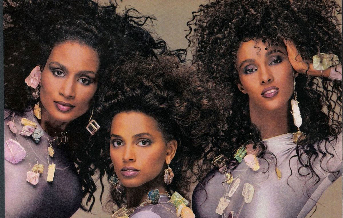 Revlon Colorburst lip butter ruž za usne Creme Brulle 095 - dodatni pogled