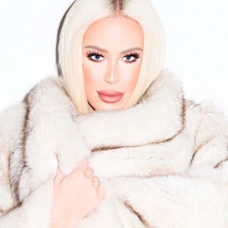 Revlon Colorburst ruž za usne Cotton Candy 045 - dodatni pogled