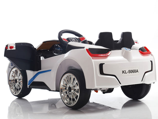 Dečiji automobil na akumulator Sport Beli - dodatni pogled