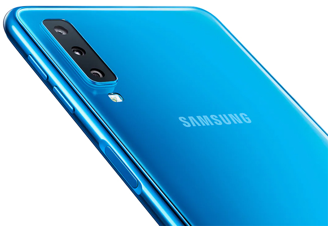 Mobilni telefon Samsung Galaxy A7 Blue Dual SIM SM-A750FZBUSEE - dodatni pogled