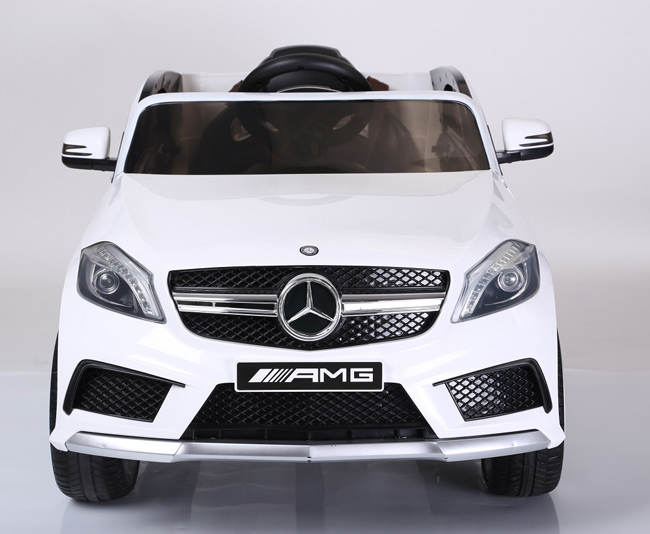 Dečiji automobil na akumulator Mercedes A 45 AMG Beli - dodatni pogled