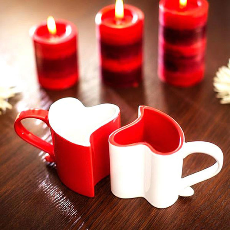 Par šolja u obliku srca - dodatni pogled