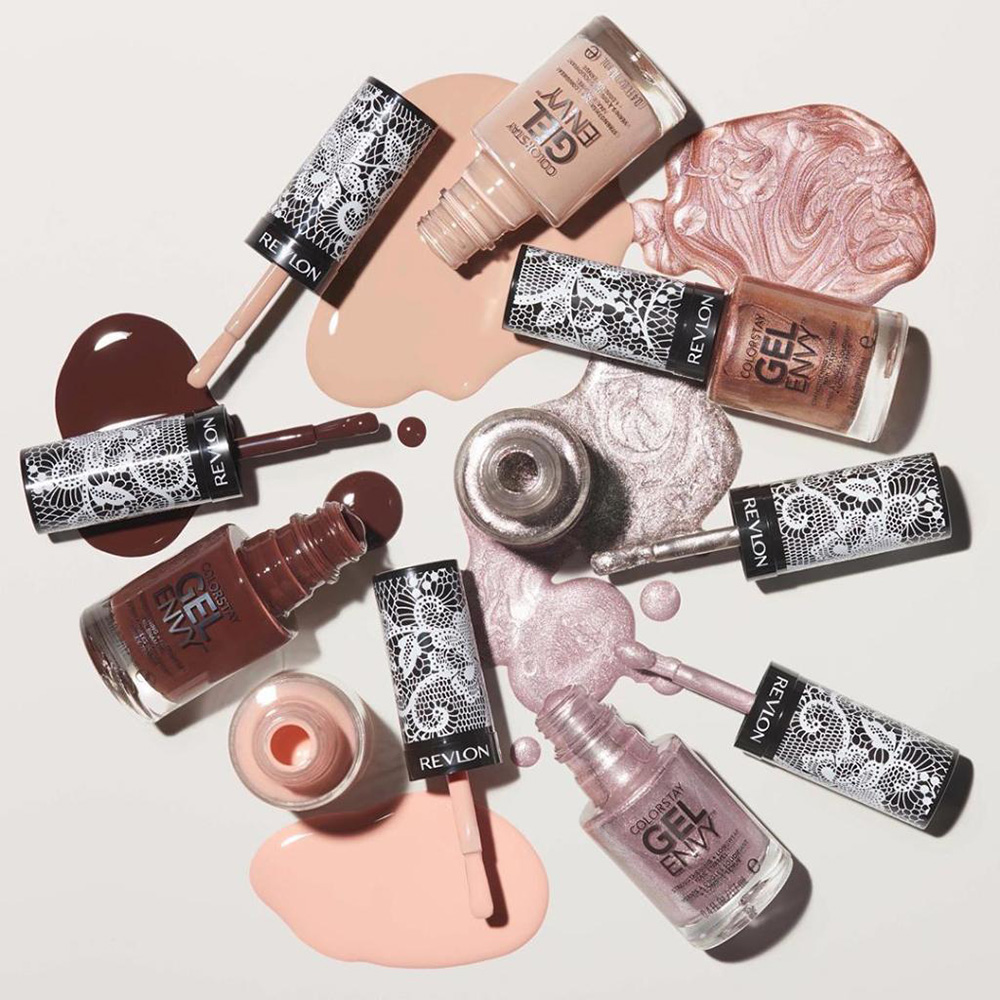 Revlon Colorstay gel Envy lak za nokte 007 Hold em - dodatni pogled