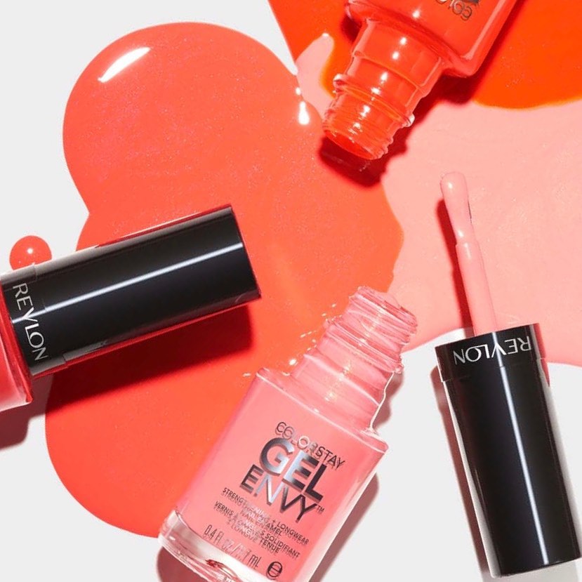 Revlon Colorstay gel Envy lak za nokte 002 Cardshark - dodatni pogled