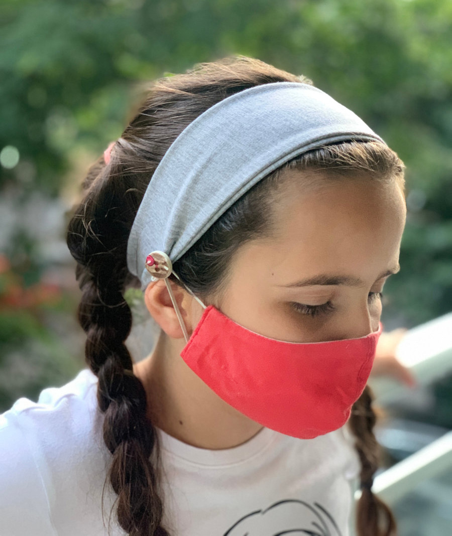 NunaNai traka za kosu sa dugmićima za masku koral - dodatni pogled