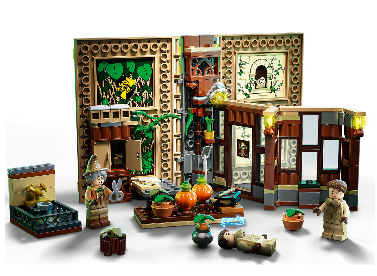 LEGO® Harry Potter Kocke - Hogvorts momenat: Čas Herbologije 76384 - detalj