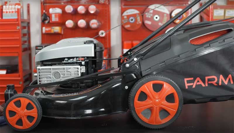 Samohodna motorna kosačica za travu Farm FLM511BS - detalj