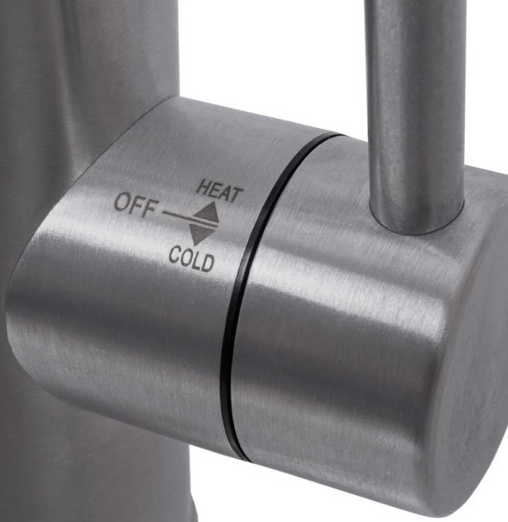 Slavina sa ugrađenim grejačem vode Noveen IWH850 INOX - detalj