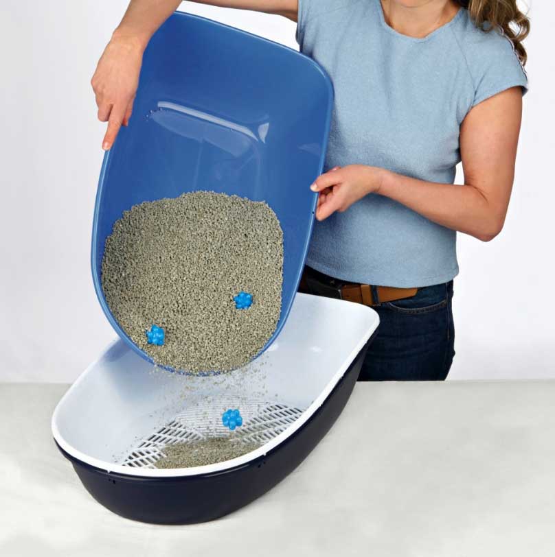 Trixie Toalet za mačke sa rešetkom za čišćenje Berto Blue 40152 - detalj