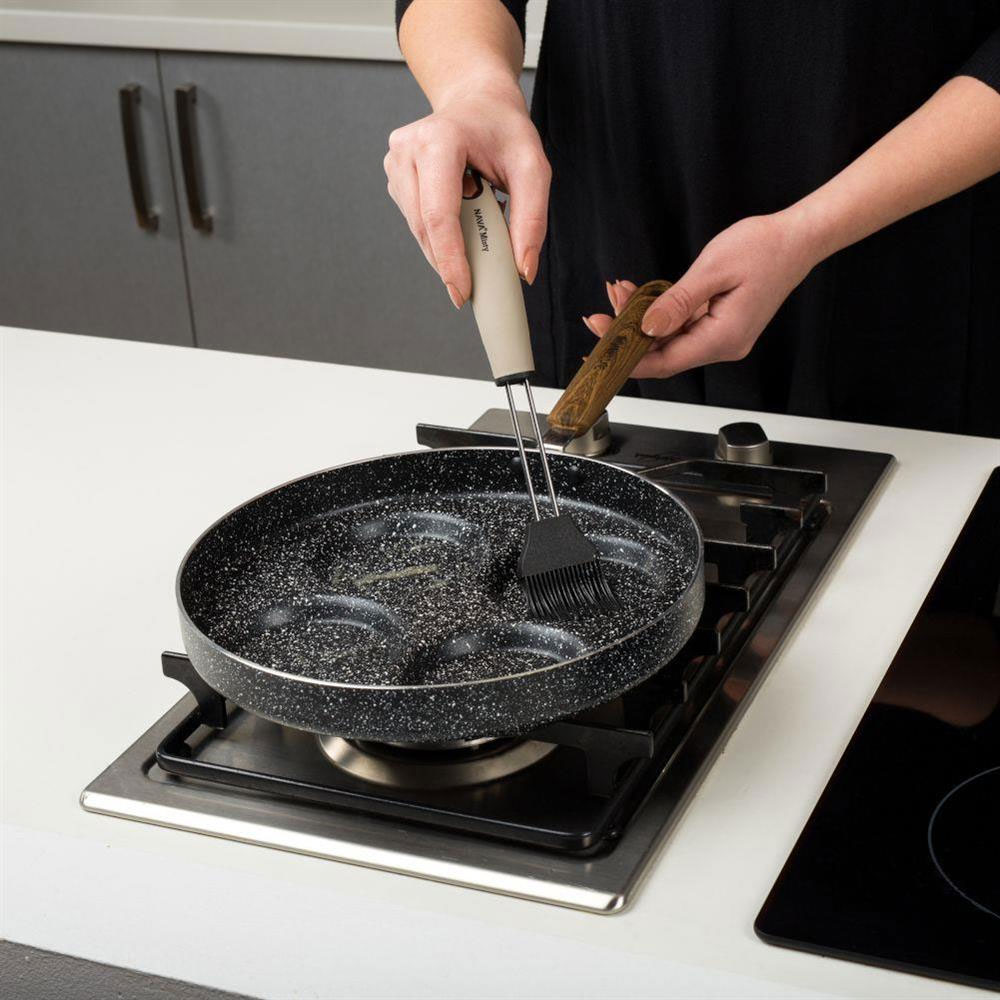 Tiganj za američke palačinke Nava NV10-144-113 - detalj