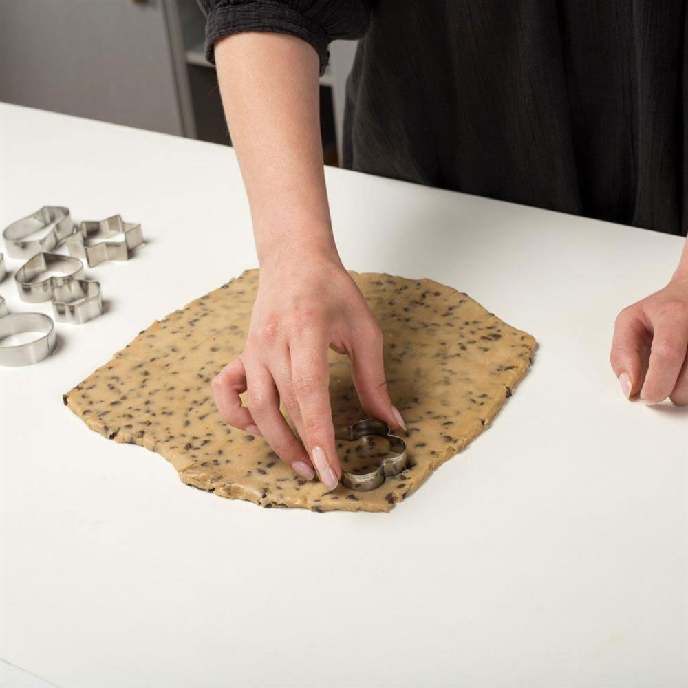 Set kalupa za kolače 15 oblika Nava NV10-186-014 - detalj