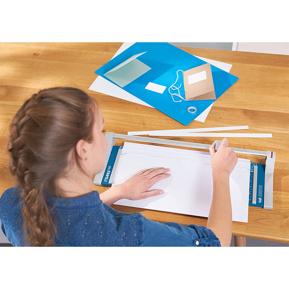 Potezni nož za A3 papir Dahle 508 - detalj