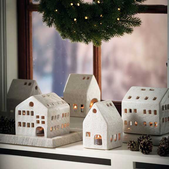 Fenjer Velika Kuća Od Kamenine - detalj