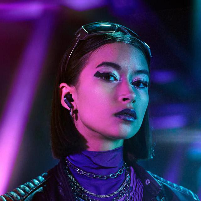 Urbanista Seoul gejmerske Bluetooth slušalice crne - detalj