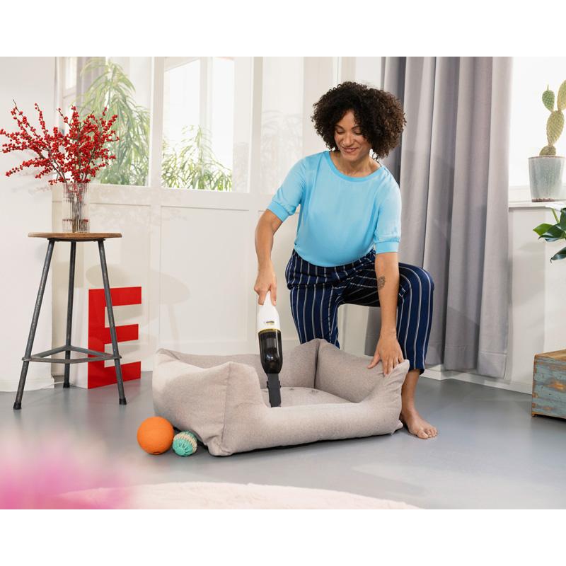 KARCHER CVH 2 beli ručni usisivač - detalj