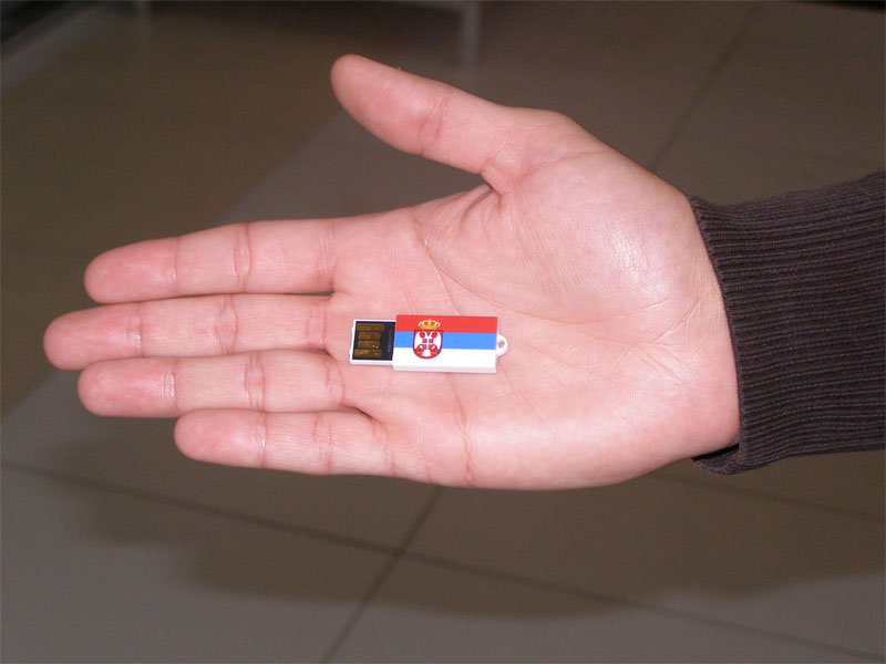 Takems USB memorija 4GB - SRBIJA - detalj