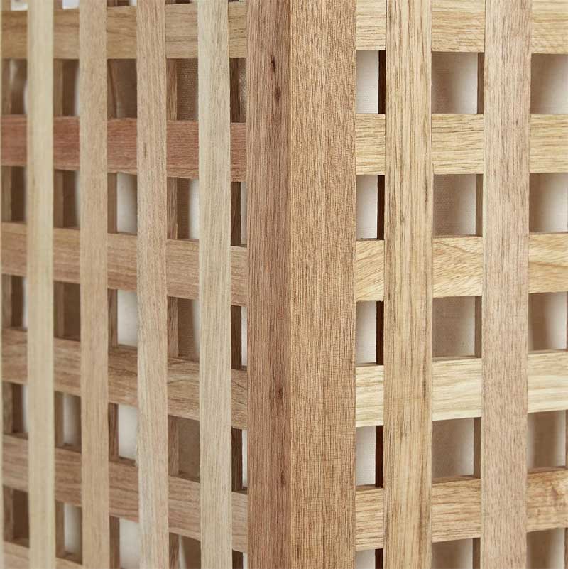 Korpa za veš od orahovog drveta sa platnenim uloškom Delly A - detalj