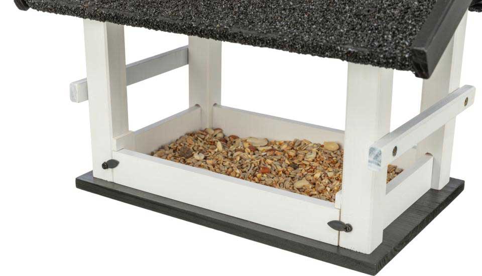 Hranilica za divlje ptice Drvena kućica 36cm crno-bela Trixie 55819 - detalj