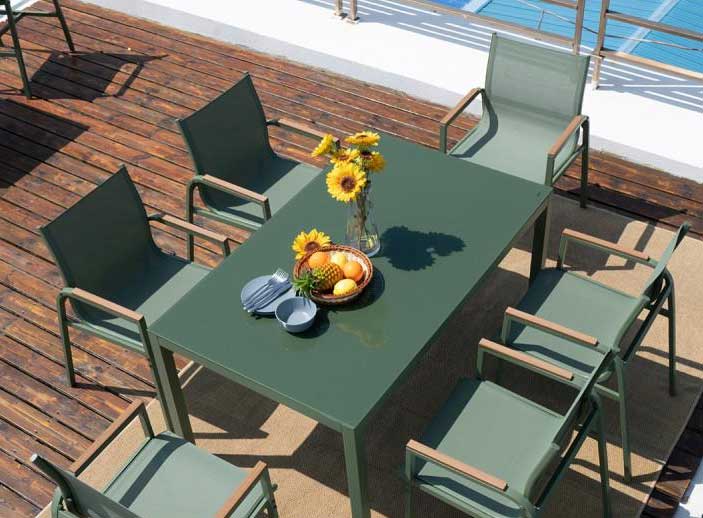 Baštenski set Olive sa 6 stolica – Klasik za porodična okupljanja - detalj