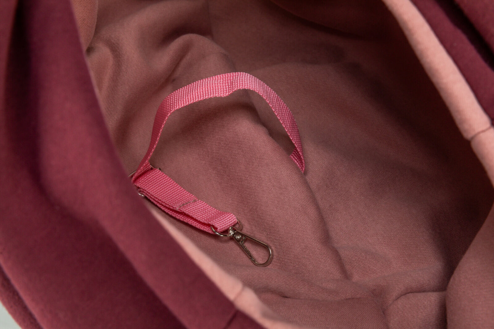 Torba za nošenje pasa do 5kg Soft bordeaux TRIXIE 28942 - detalj