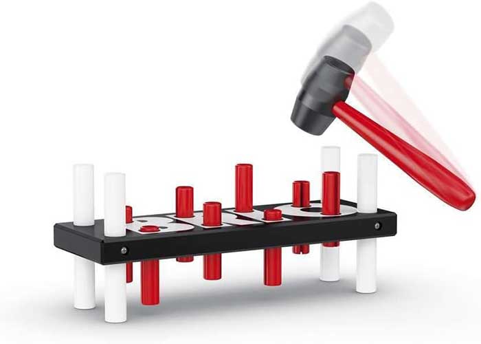 BRIO Igračka Stočić i čekić za zakivanje 30515 - detalj