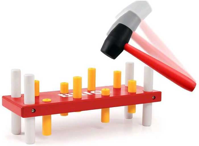 BRIO Igračka Stočić i čekić za zakivanje 30525 - detalj