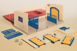 Schleich Domaće životinje - Štala za konje 40164 - detalj