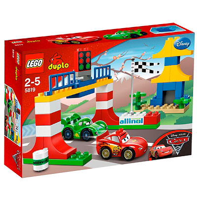 LEGO® DUPLO® Cars3 Tokio Racing LE5819    - detalj