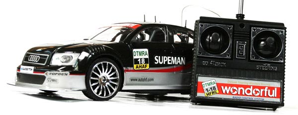 Automobil sa daljinskim upravljanjem Touring Master A - detalj