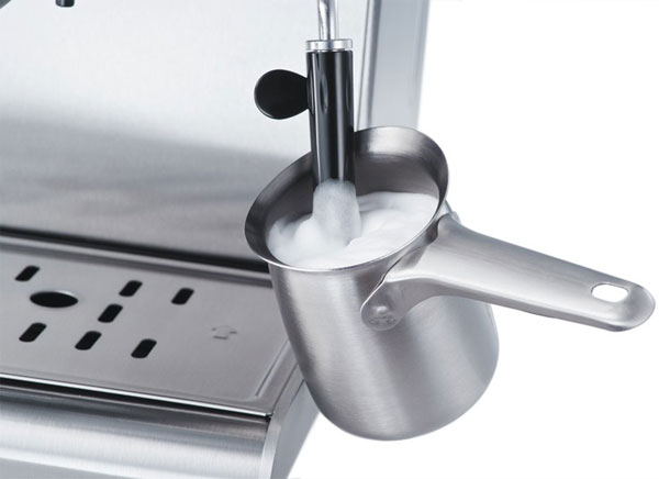 Aparat za espresso PC-ES 1008 1000w,15 bar - detalj