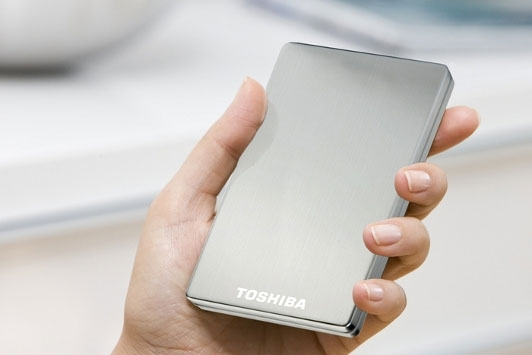 Toshiba Stor. E ALU 2S 1TB Eksterni HDD - detalj