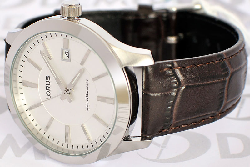 Ručni Sat Sa Kožnom Narukvicom Lorus RXH75JX9 - detalj