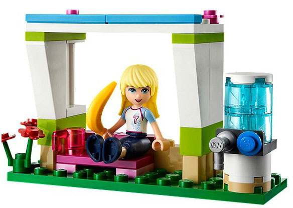 LEGO® FRIENDS Stefani - Fudbalski trening LE41011 - detalj