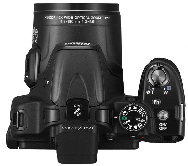 Nikon Digitalni Fotoaparat CoolPix P520 crna - detalj