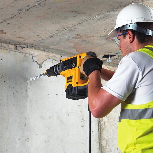 DeWalt Elektro Pneumatski Čekić SDS Max D25501K - detalj