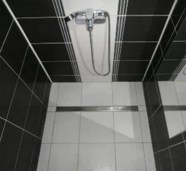 Tuš kanalica sa suvim sifonom Kerasan 85 - detalj