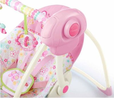 Bright Starts Bebi ljuljaška Lepršave Tufnice - detalj