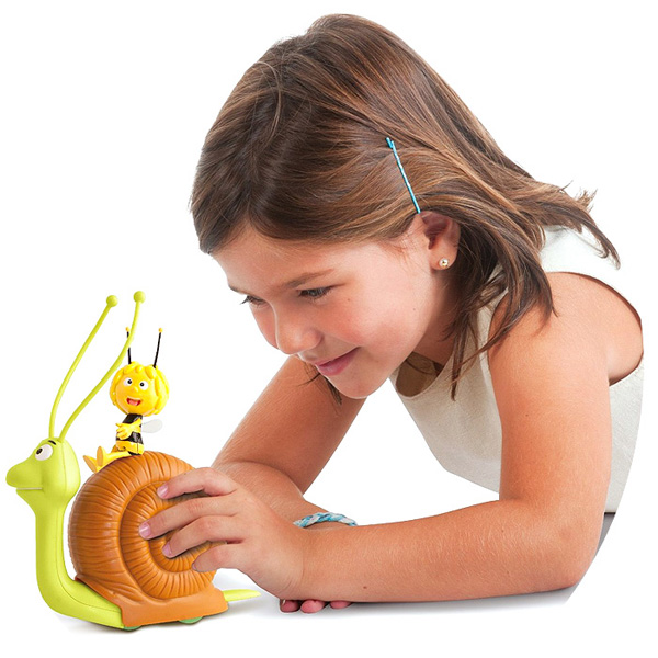IMCToys Pčelica Maja i puž Šelbi u šetnji IM200104 - detalj