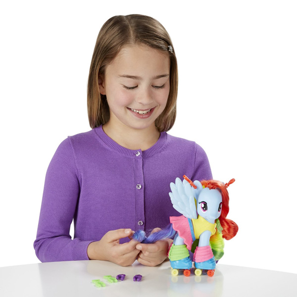 Hasbro My Little Pony Moderni konjići - Rainbow Dash A8210 - detalj